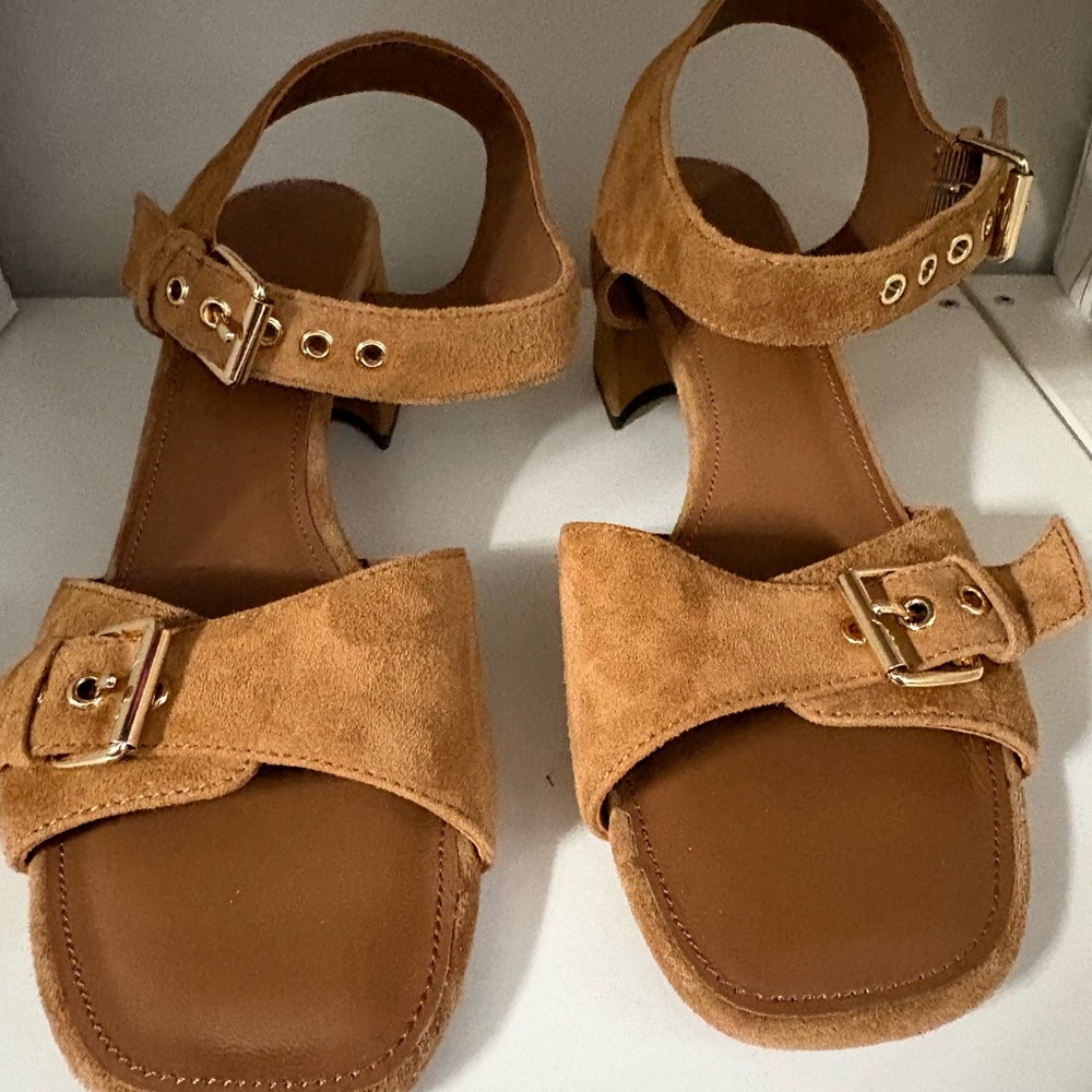 Madewell Tan Suede Block Heel Sandals - Picture 6 of 8